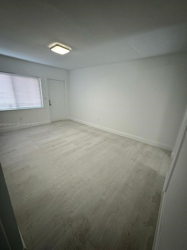 Photo - 7360 SW 21st St Unidad 7362