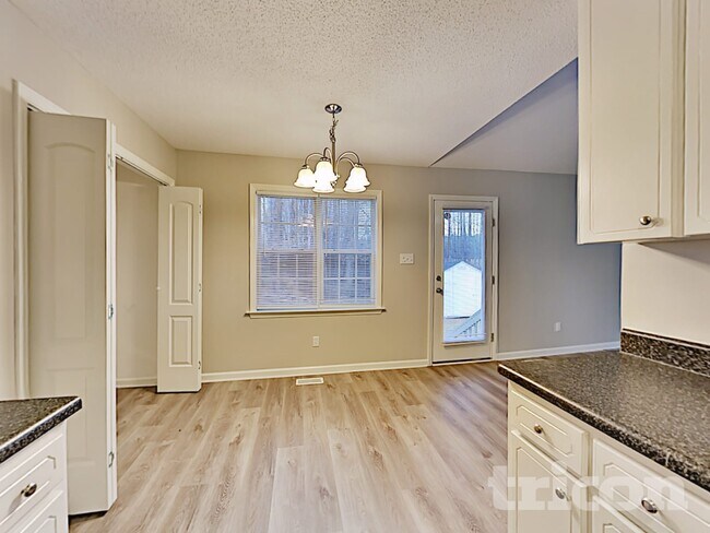 Photo - 119 Cambridge Elm Dr