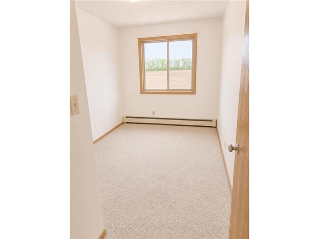 Photo - 910 Hengen St Unit 402