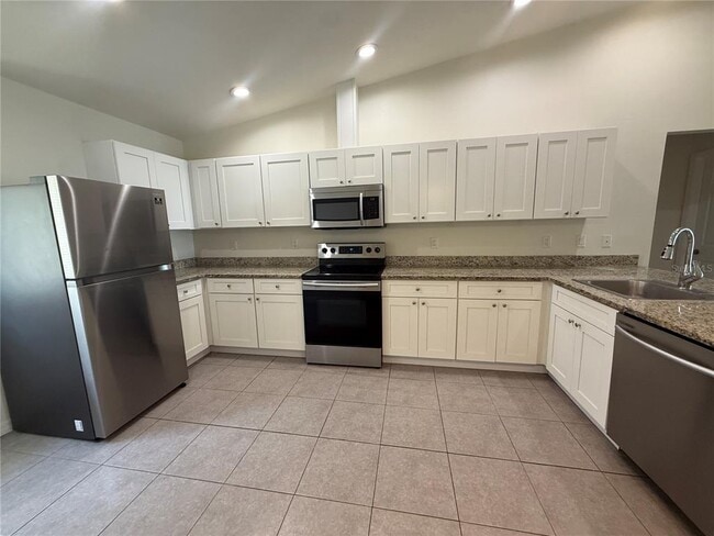 Photo - 350 W Ct St