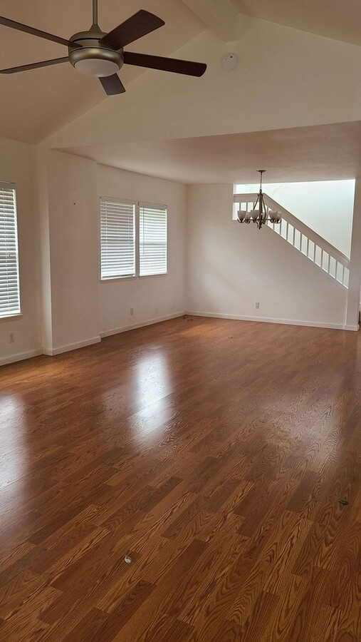 Photo - Miliani Na Pua 3 bedroom 2.5 bath fenced yard 2 car garage Pet Nego