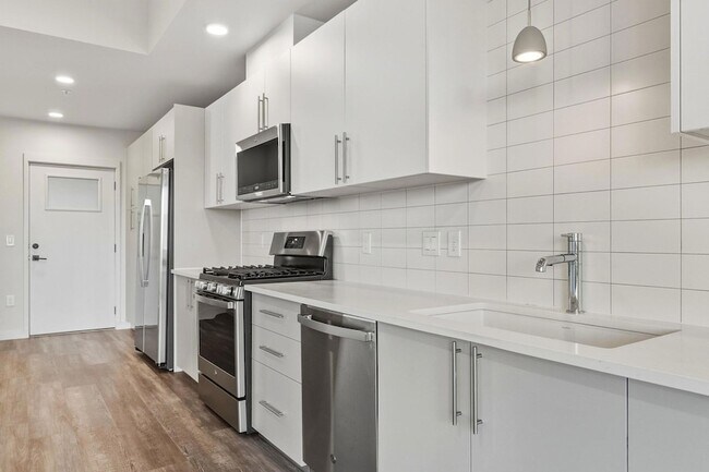 Photo - 4004 Banister Ln