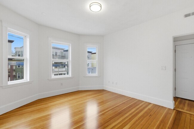 Photo - 26 Roseclair St Unit 1