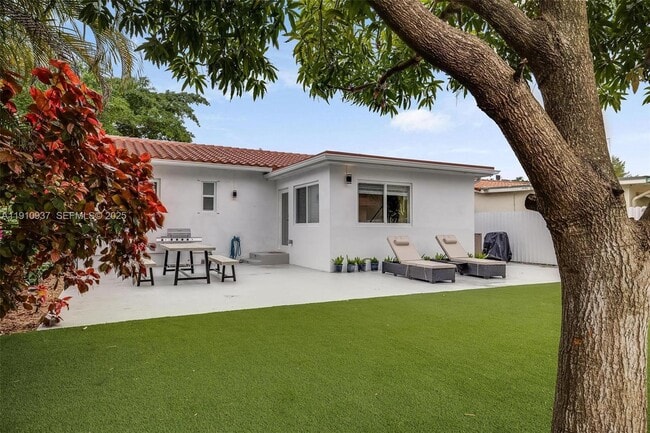 Photo - 2969 SW 20th St