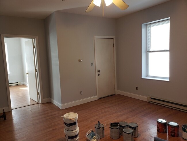 Photo - 45 S Main St Unidad 1