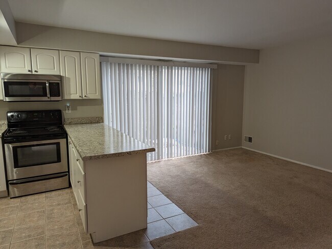 Photo - 3639 Kenbrooke Ct