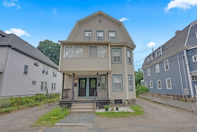 Building Photo - 24 Orchard Ave Unit 1