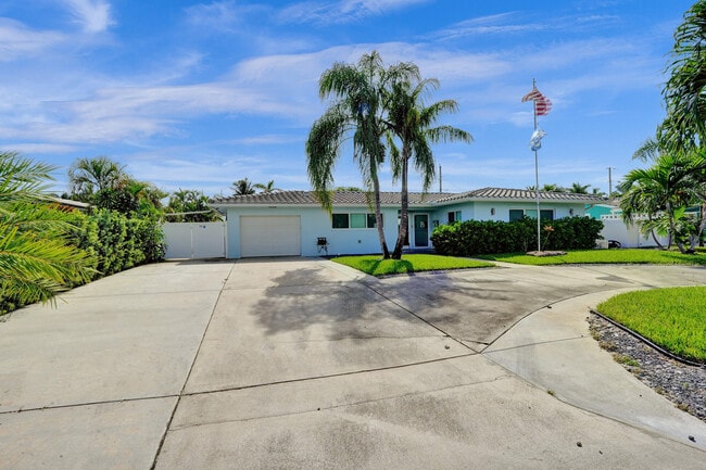 Photo - 604 NE 25th Ave