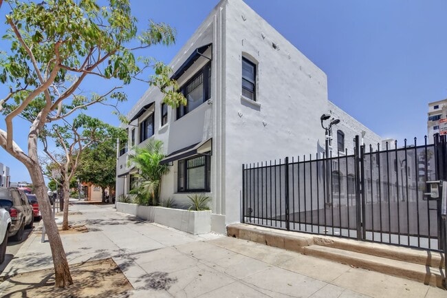 Elm Avenue Apartments