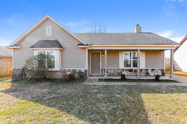 Building Photo - 5305 Oak Court Cove N