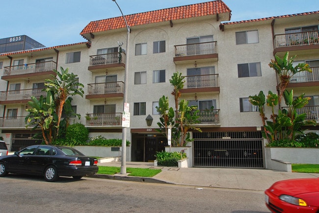 Building Photo - HML - Hamel Granada Rental