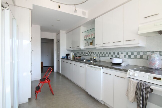 Photo - 3495 Rue de la Montagne Unité 901