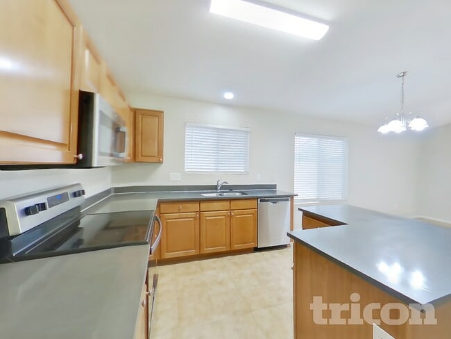 Photo - 1491 E Stirrup Ln