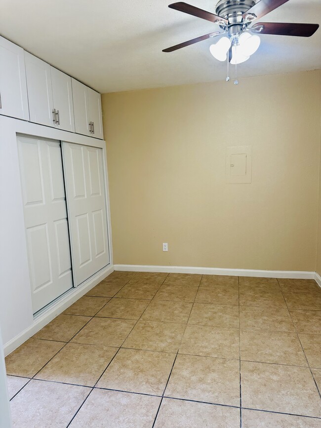 Photo - The Sunset Apartments