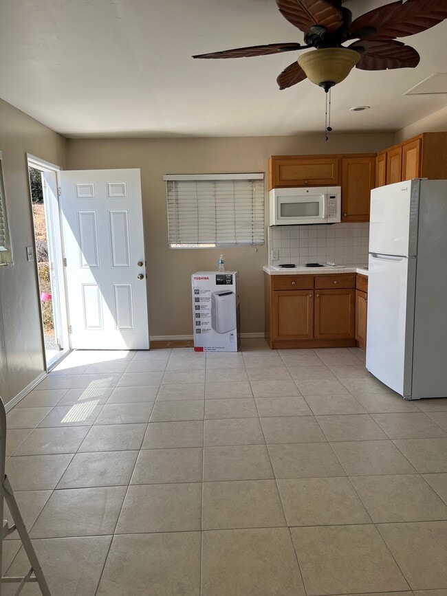 Photo - 1596 Greenfield Dr