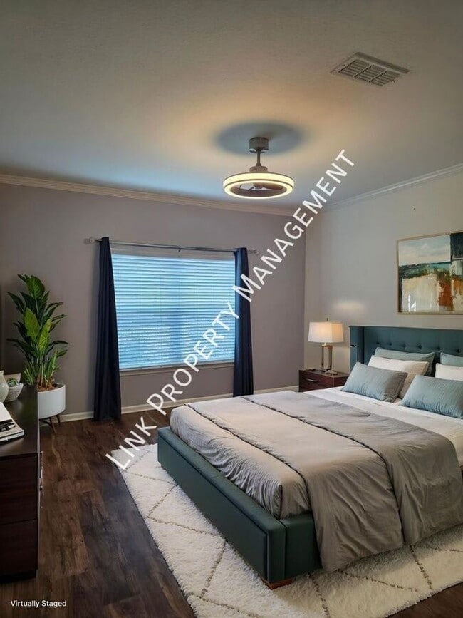 Photo - Beautiful One-Level Downstairs Condo in Prime Hamilton Place Location