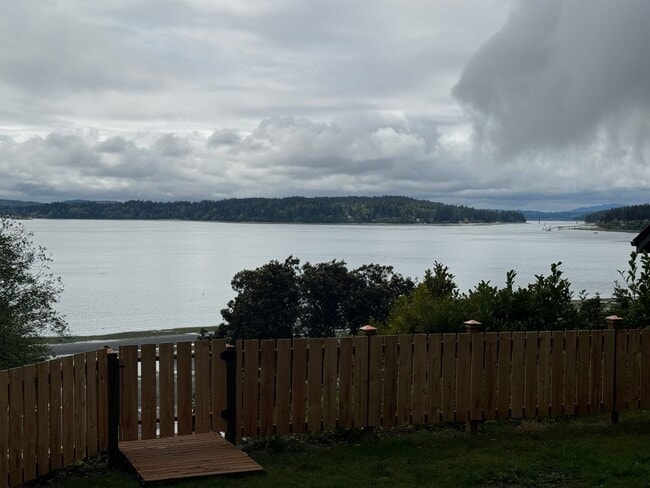 Photo - Desirable Indianola waterfront just in time for summer