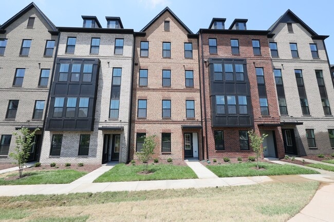 Building Photo - 14945 Deco Cir