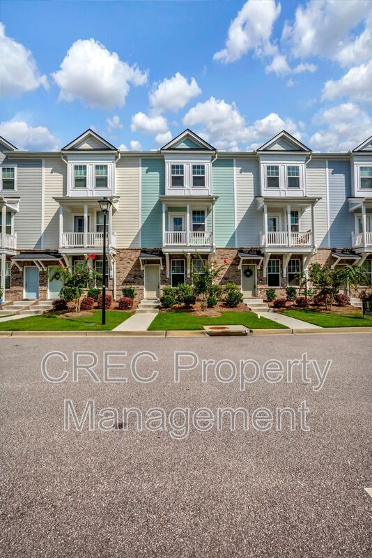 Photo - 306 Pathfinder Way