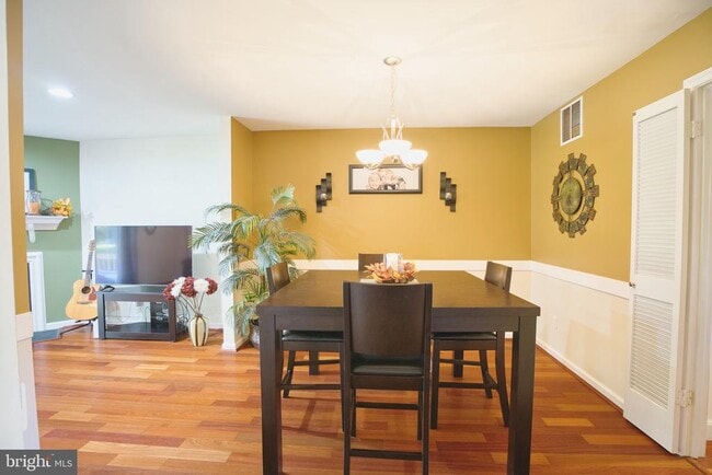 Photo - 32 Lovett Ct