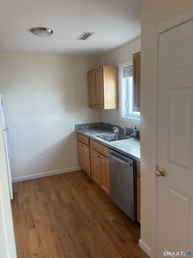 Photo - 90 Townsend Ave