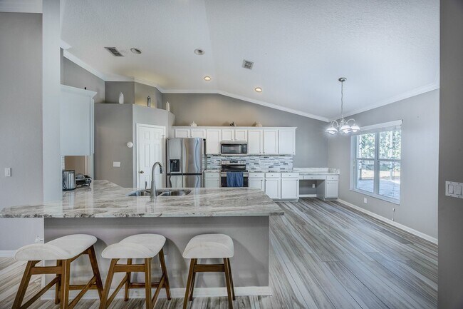 Photo - Stunning 4-Bedroom Home with Private Pool ...