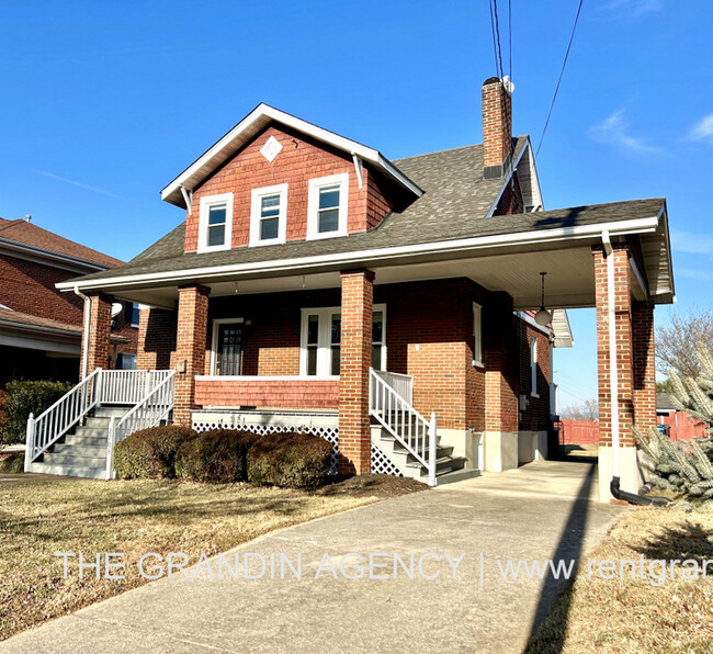 Photo - 2708 Guilford Ave SW House