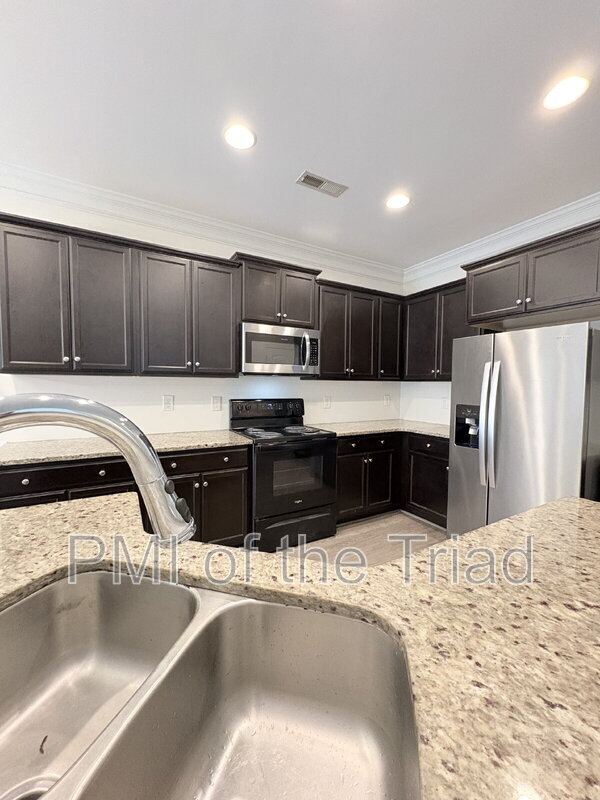 Photo - 2974 York Pl Dr NE