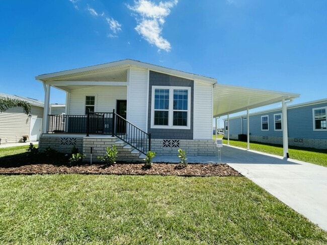 Building Photo - 34808 Robins Song Rd Rental