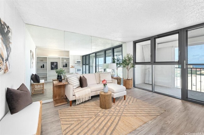 Photo - 1520 Ward Ave