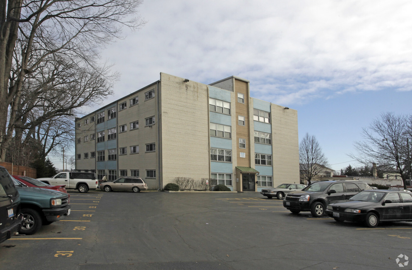 Regency Apartments - Regency Apartments