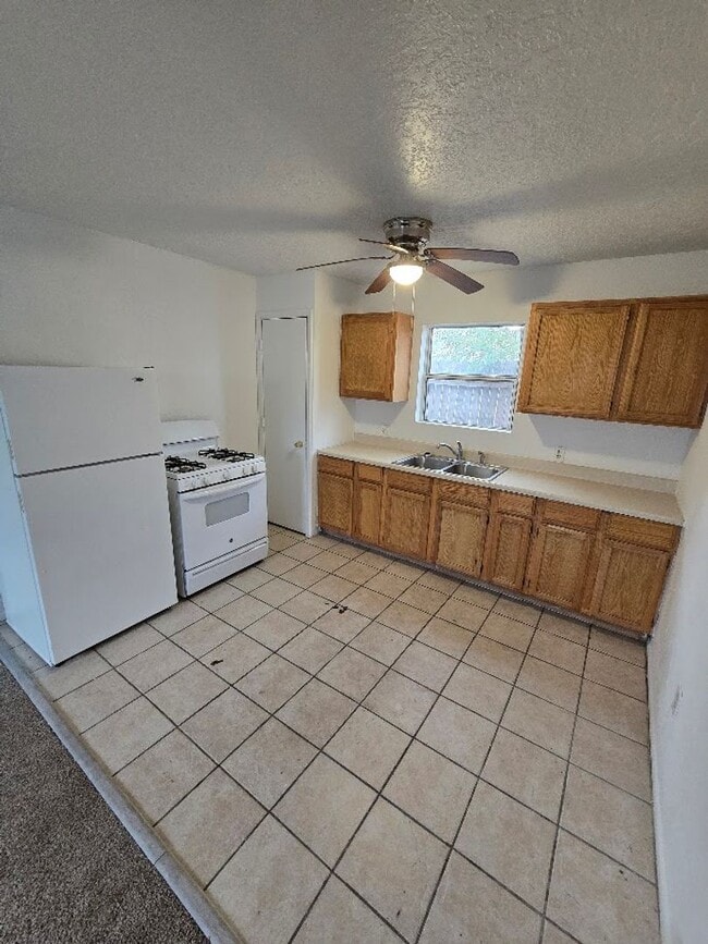 Photo - 915 Walter St SE Unit C