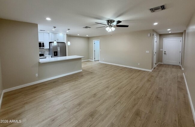 Photo - 2532 E Bluefield Ave