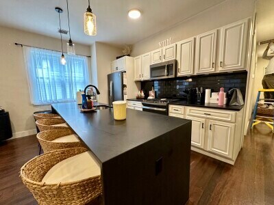 Photo - 17 Playstead Rd Condo