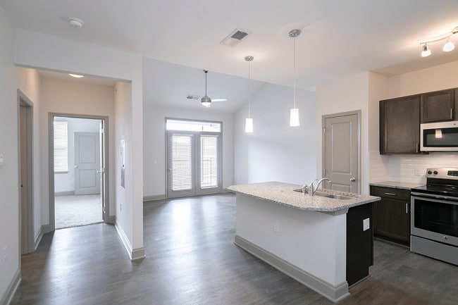 Photo - Mountain View