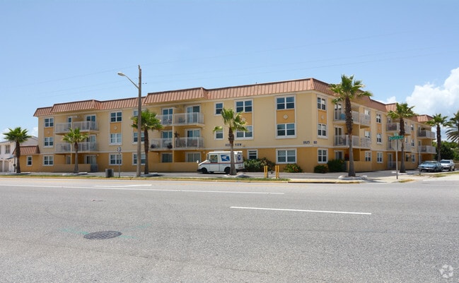 Daytona Ocean View Apartments
