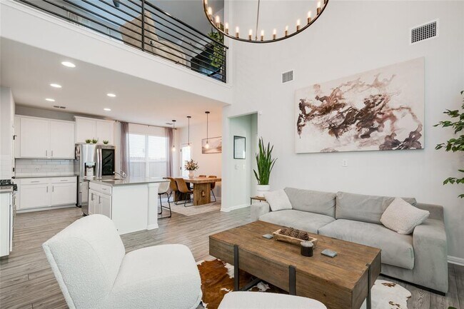 Photo - 10800 Harwood Overlook Pass