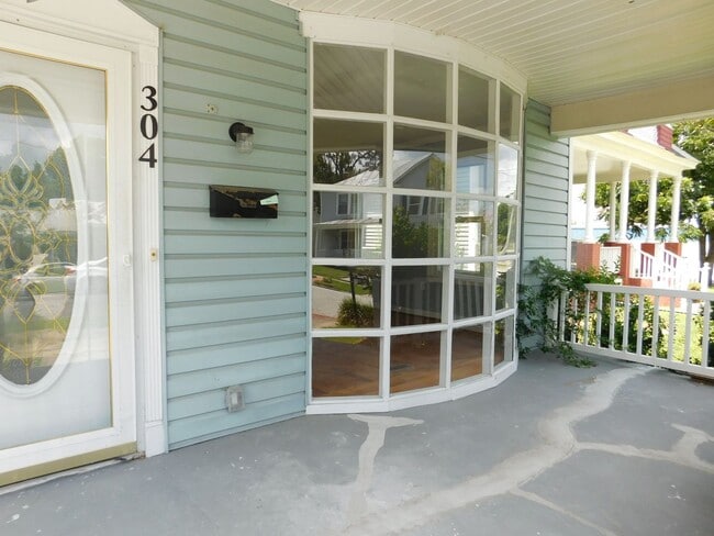 Photo - 304 Avenue A