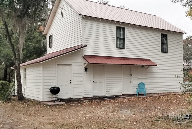 Photo - 302 Jefferson St