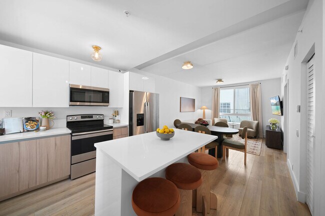 Photo - 1542 Unit 105