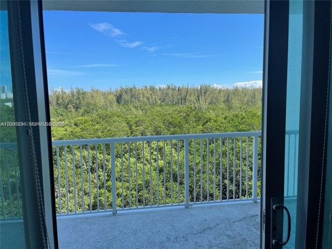 Photo - 15051 Royal Oaks Ln Unit 601