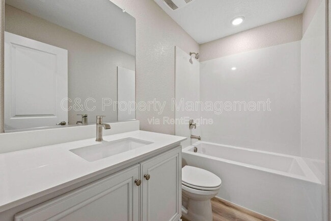 Photo - 2838 Bedell St