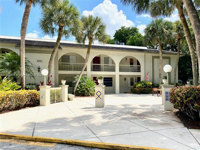 Photo - 4801 Martinique Pl