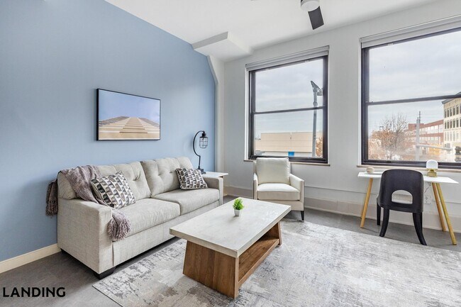 Building Photo - 5000 Euclid Ave