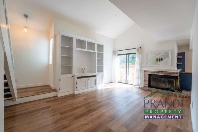 Photo - 25 Cedarwood Ln