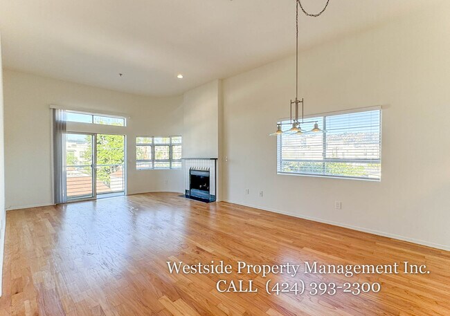 Photo - 133 S Flores St