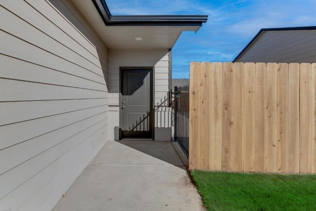 Photo - 12031 W Shadow Lakes St