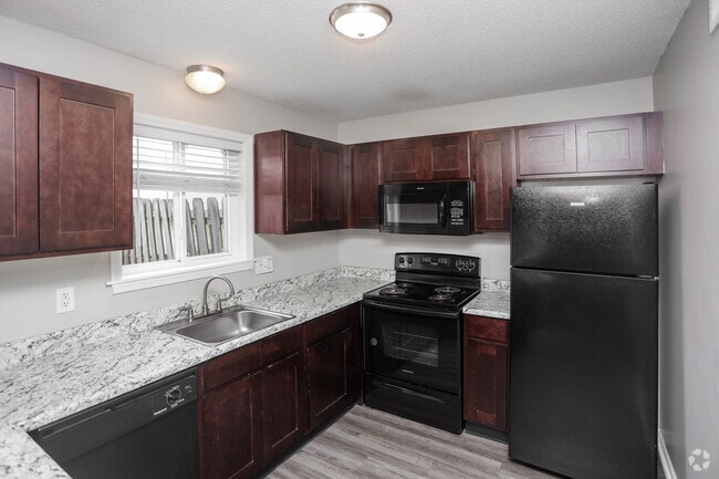 3BR, 1.5 BA - 1452 SF