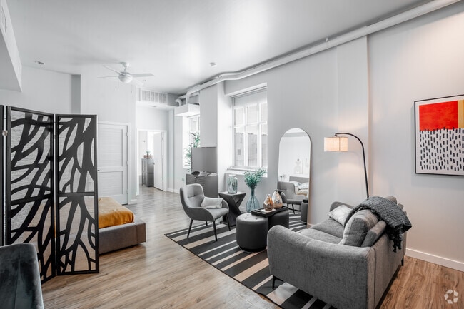 Studio - 549SF - Living Room