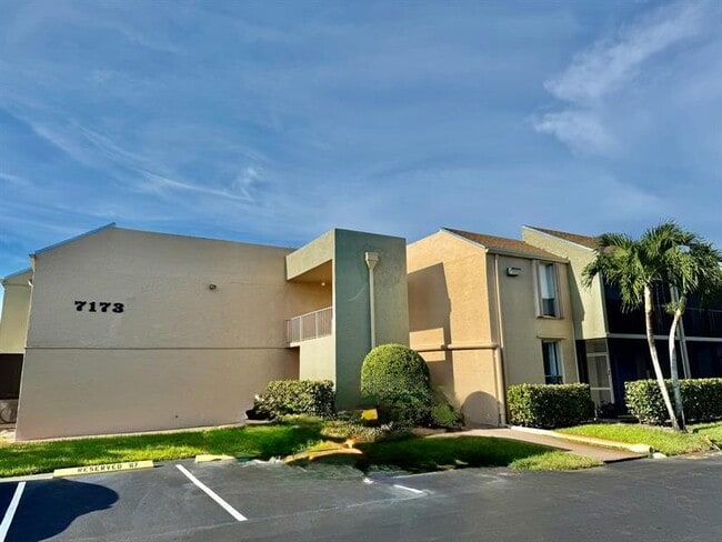 Building Photo - 7173 Orange Dr Unit 205B Rental